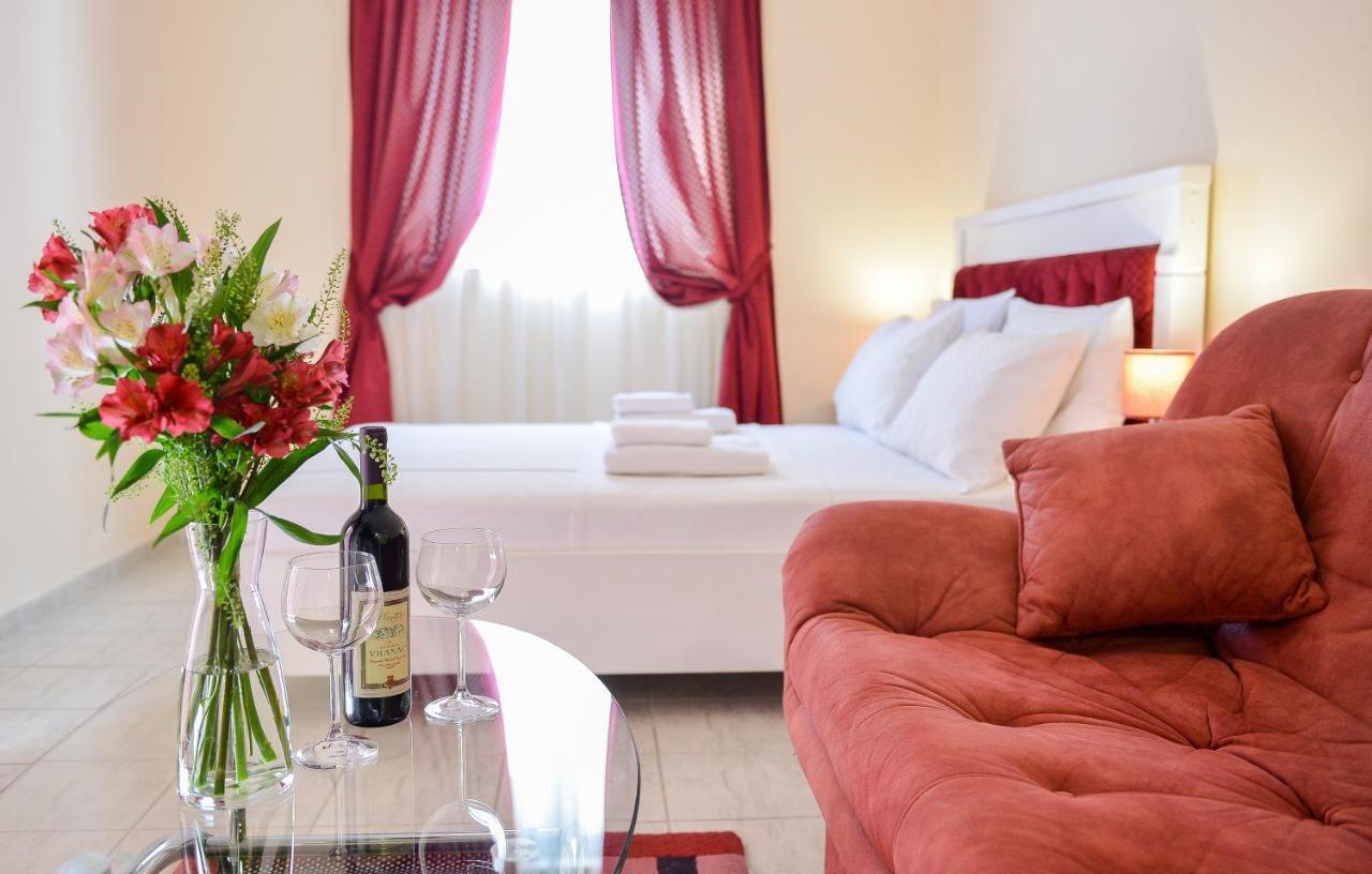 Podostrog Hotel 3*