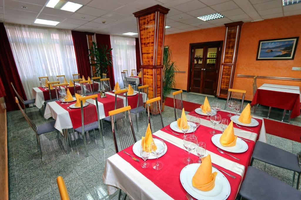 Podostrog Hotel 3*